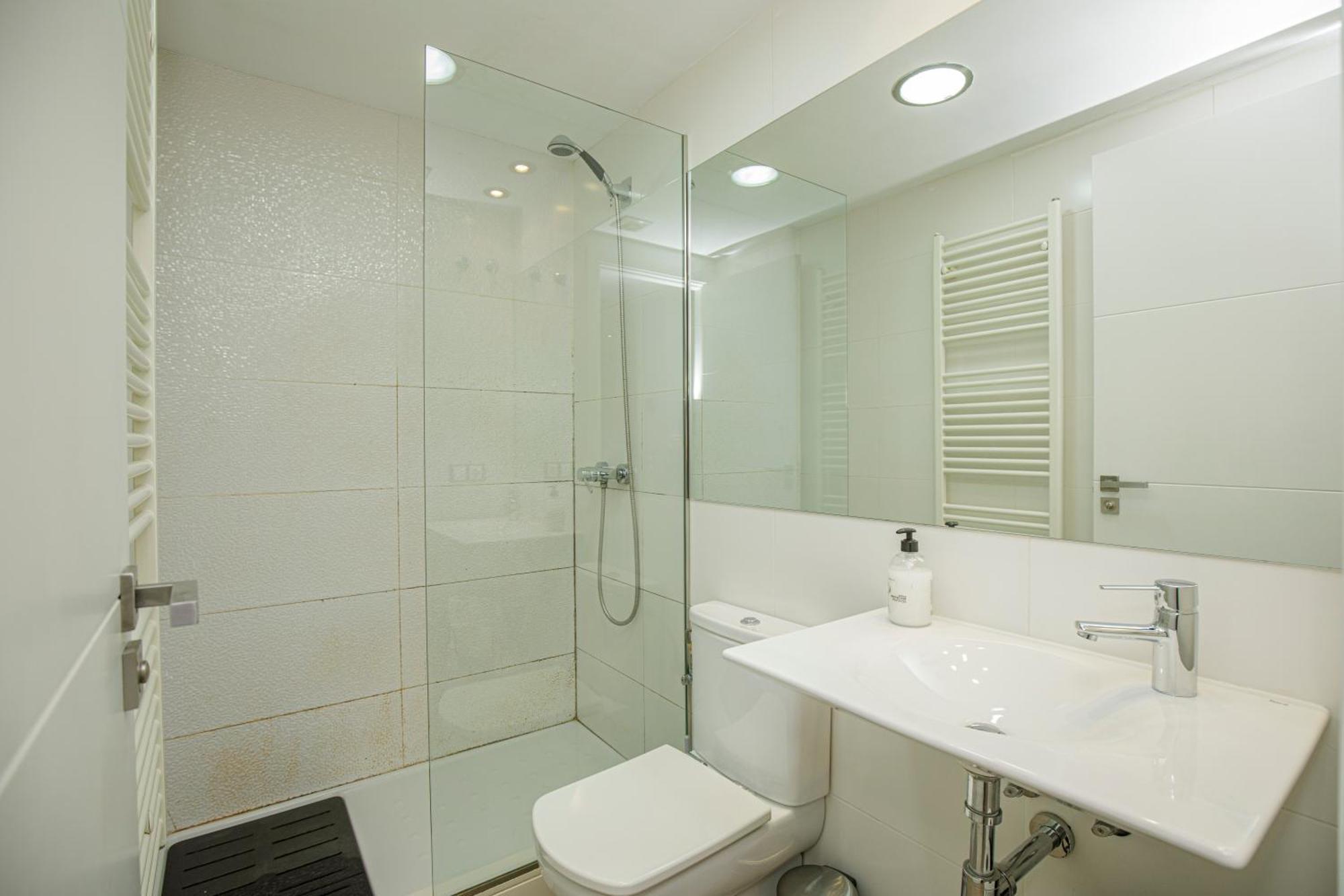Centric Ripoll Apartment Bagian luar foto