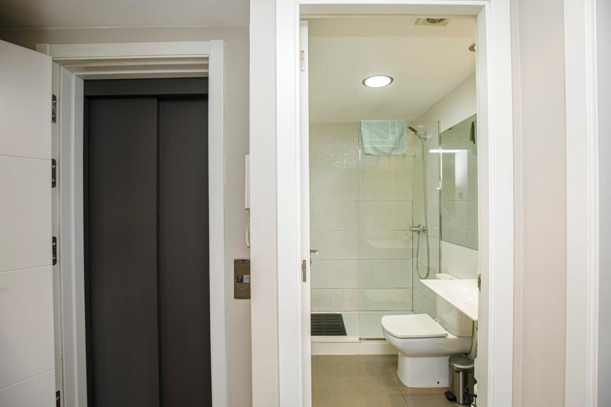 Centric Ripoll Apartment Bagian luar foto