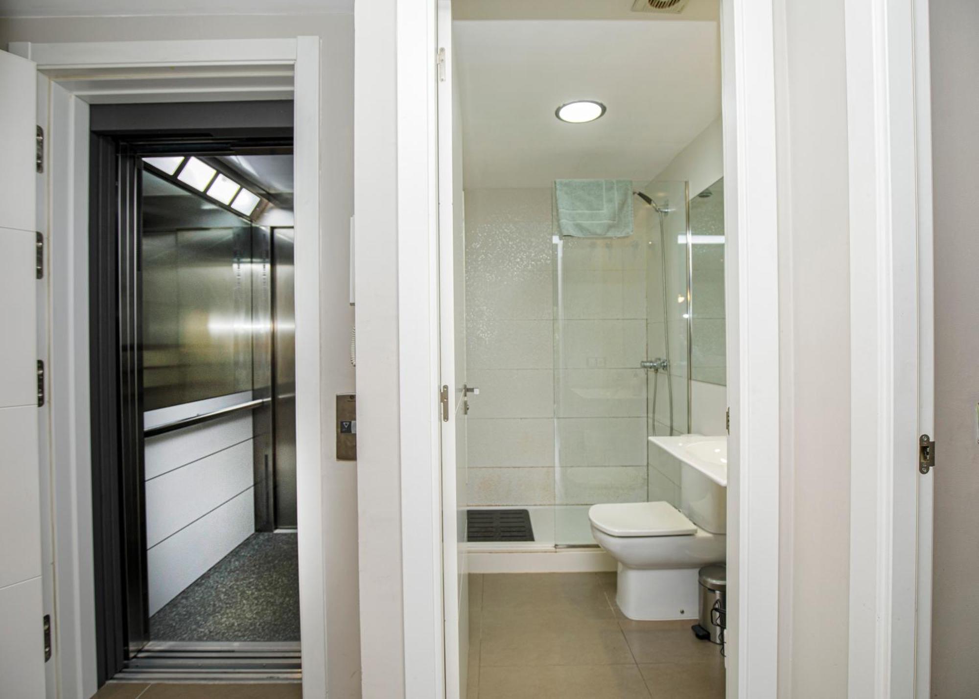 Centric Ripoll Apartment Bagian luar foto